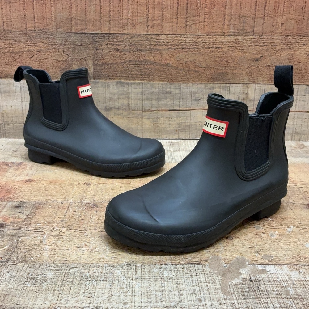 Hunter Rain Boots Womens Size 6 37 Black Rubber Ankle Chelsea Waterproof Pull On